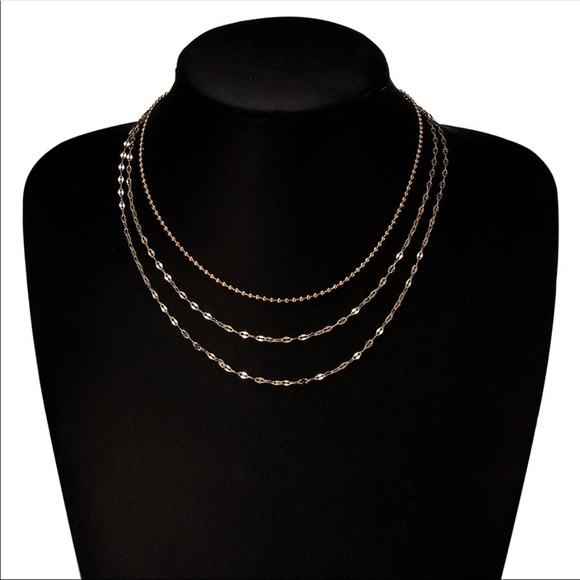 •Suzy• Layered Necklace - Picture 4 of 5